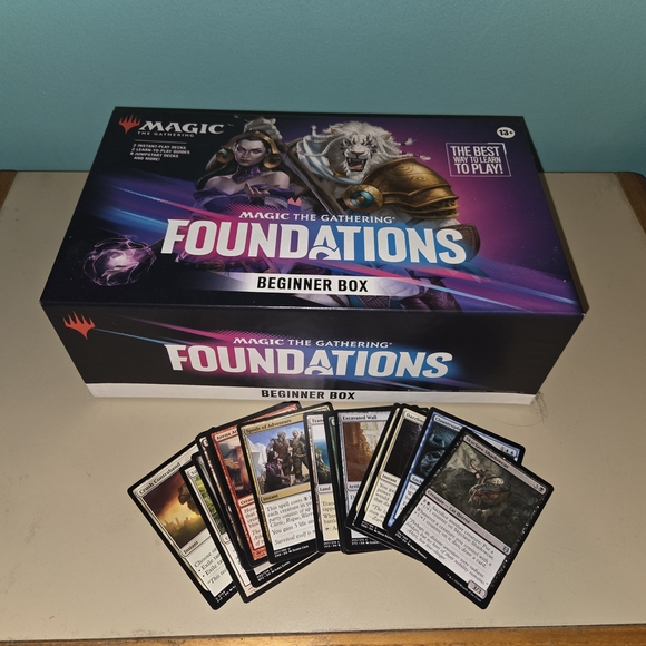 Magic The Gathering: Foundations Beginner Box - Picture 1 of 2